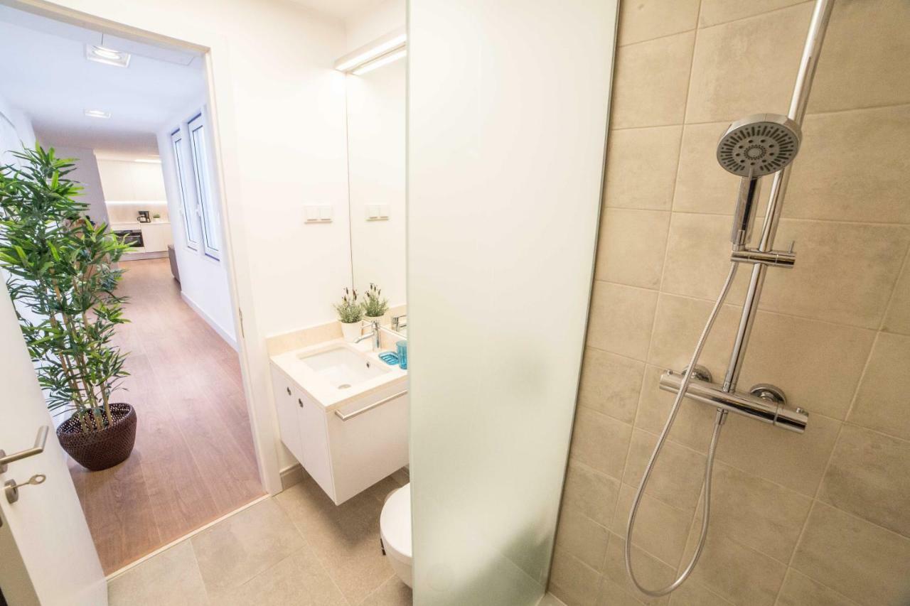 Flh Santa Catarina Cozy Apartment Lisbona Esterno foto